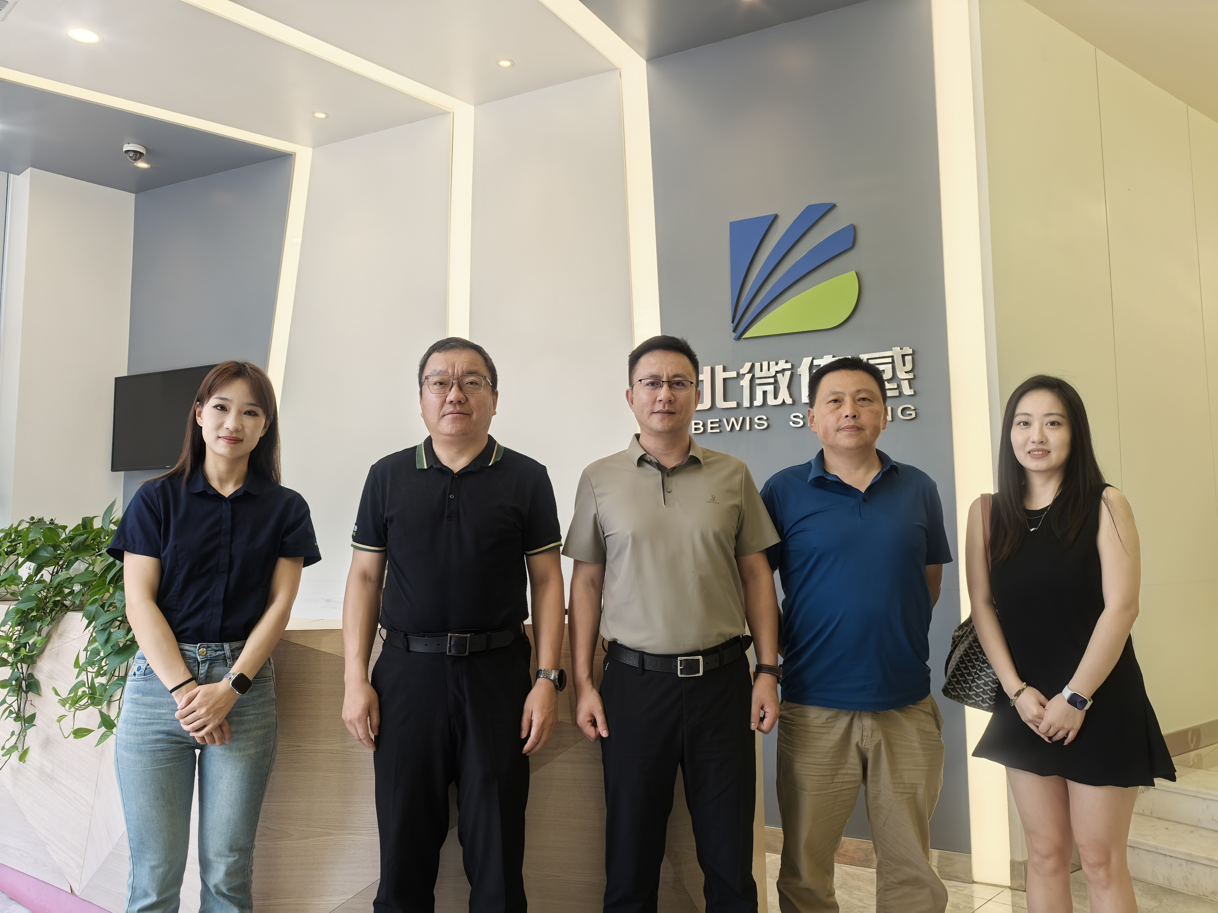 09c633272efac7675ae49ea7de701dcc_origin(1).jpg